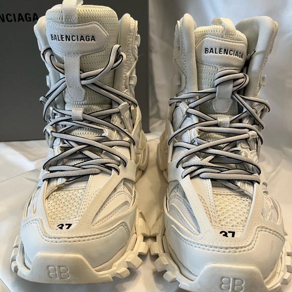 BALENCIAGA
Track Hike White and Gray Sneakers - Picture 1 of 5